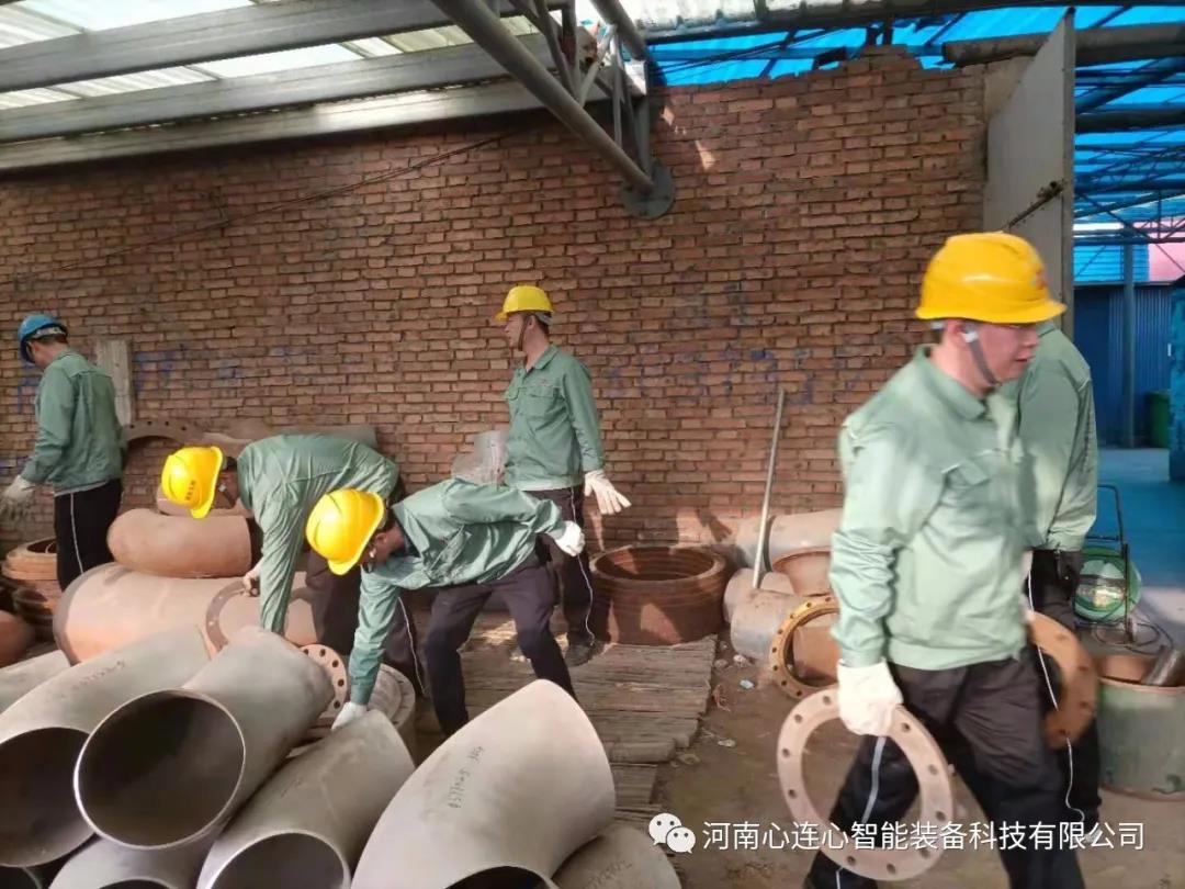 心連心智能裝備黨支部開展到“生產(chǎn)中去！”活動